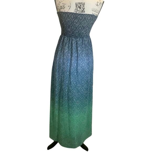 OLD NAVY OMBRE DRESS MAXY STRAPLESS SZ S BLUE GREEN WAVY RUCHED BEACHY AESTHETIC - Picture 14 of 15